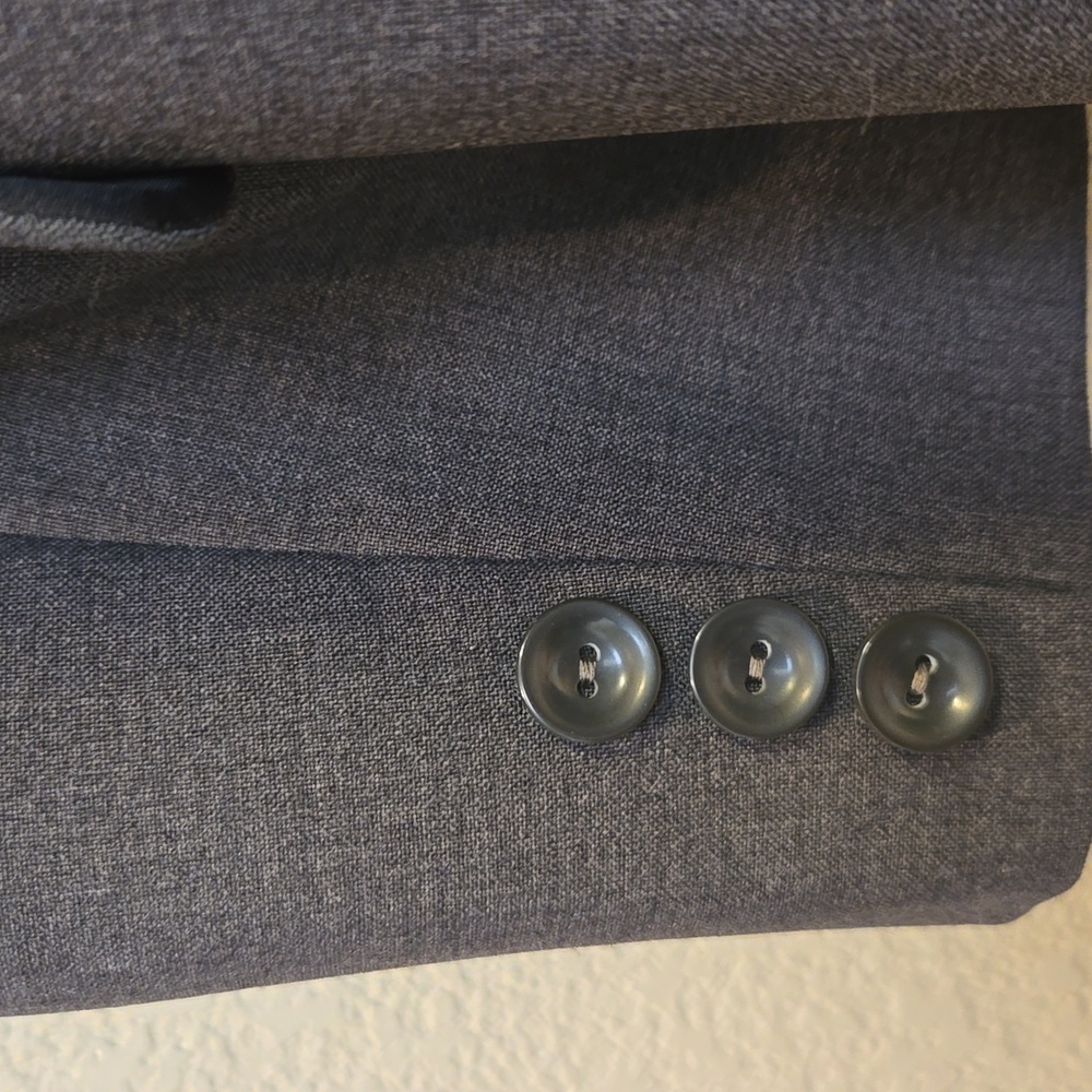 Jacket - Picture 4 of 4